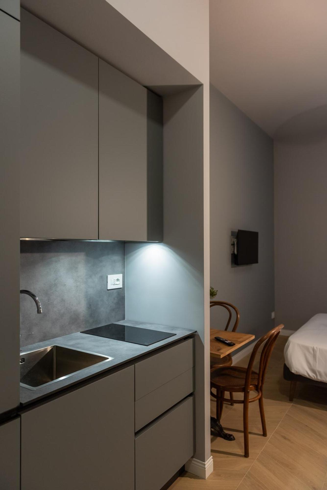 Sophia Boutique Suites Трієст Екстер'єр фото