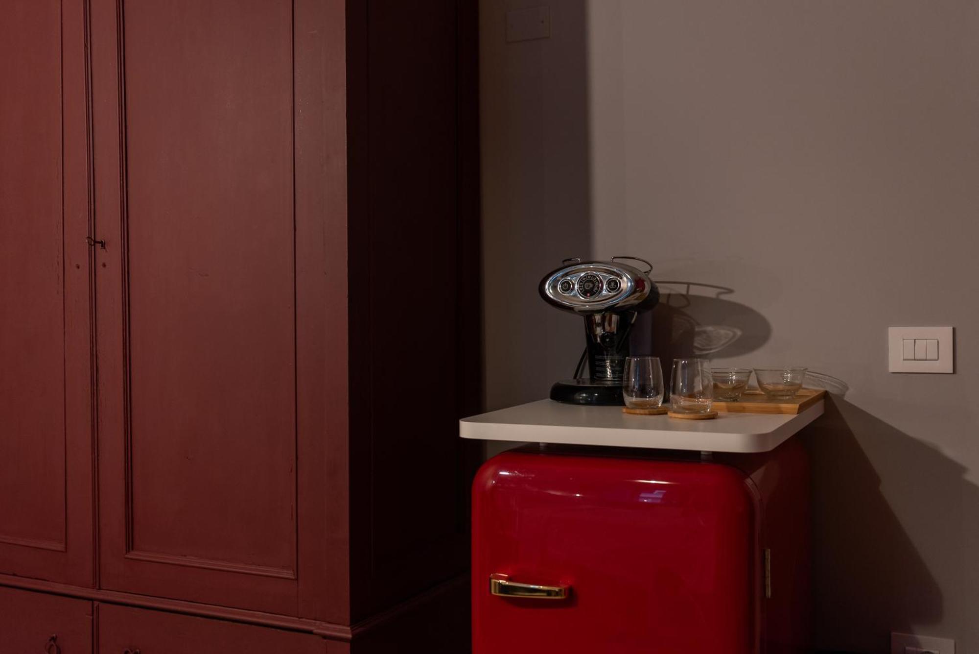 Sophia Boutique Suites Трієст Екстер'єр фото