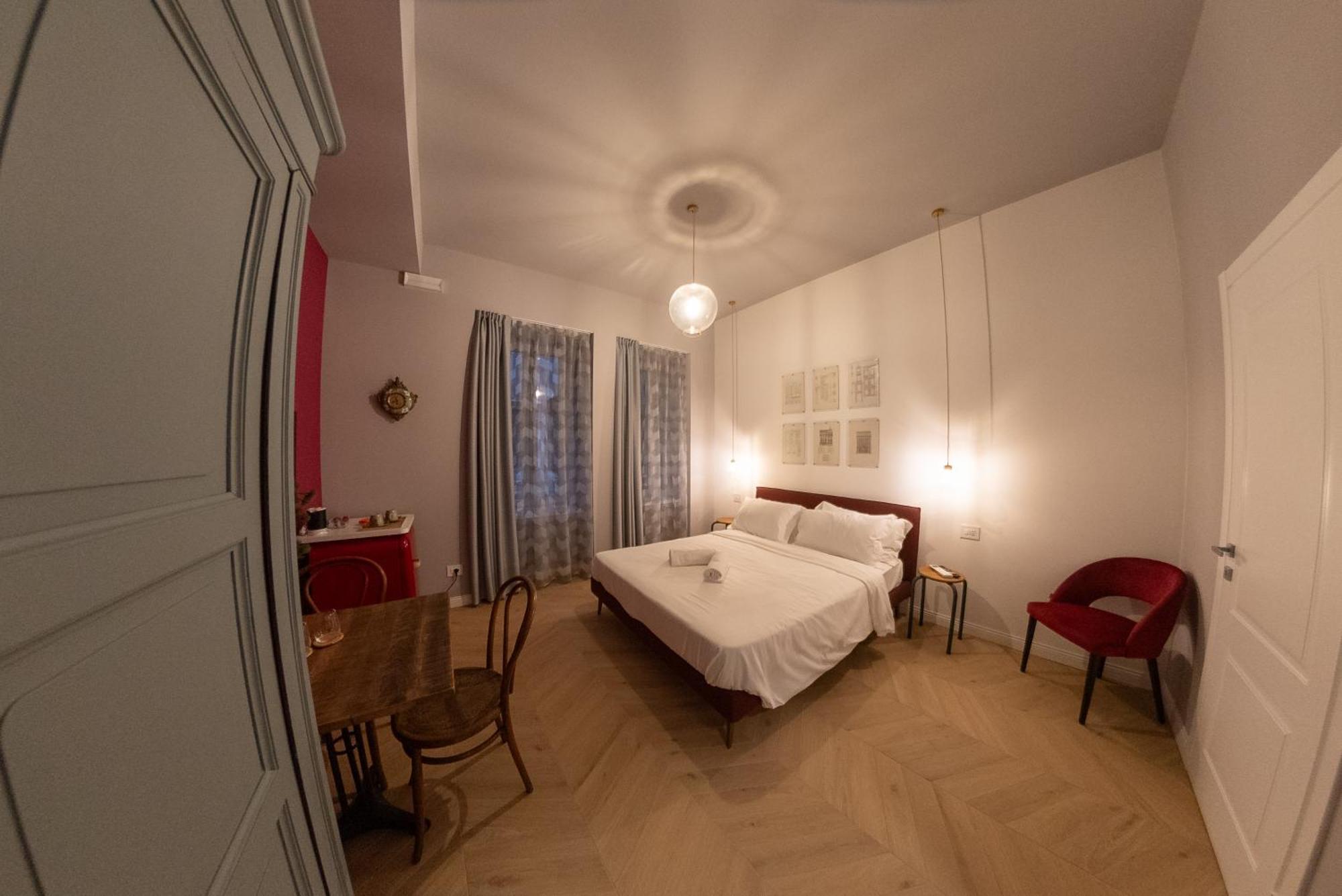 Sophia Boutique Suites Трієст Екстер'єр фото