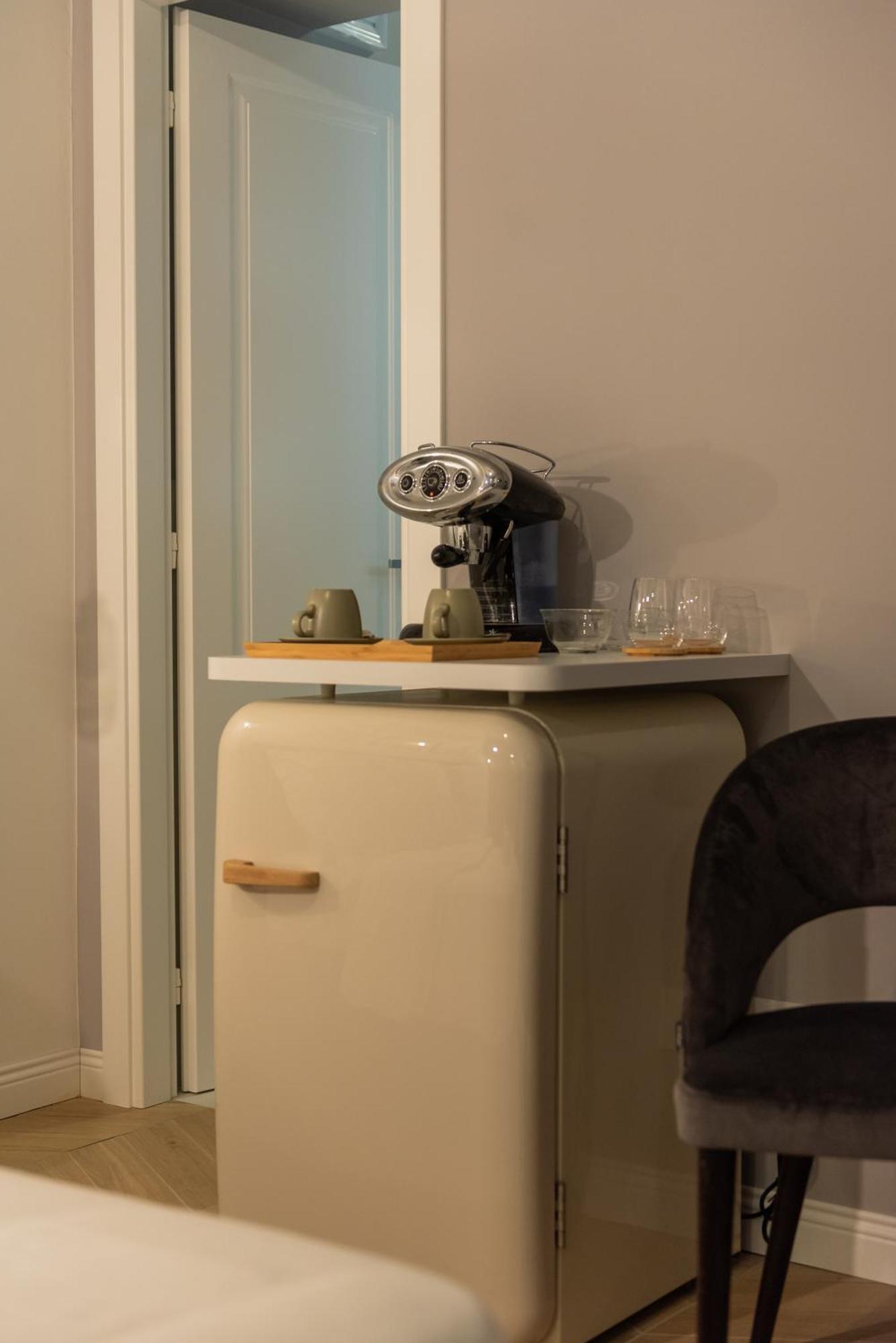 Sophia Boutique Suites Трієст Екстер'єр фото