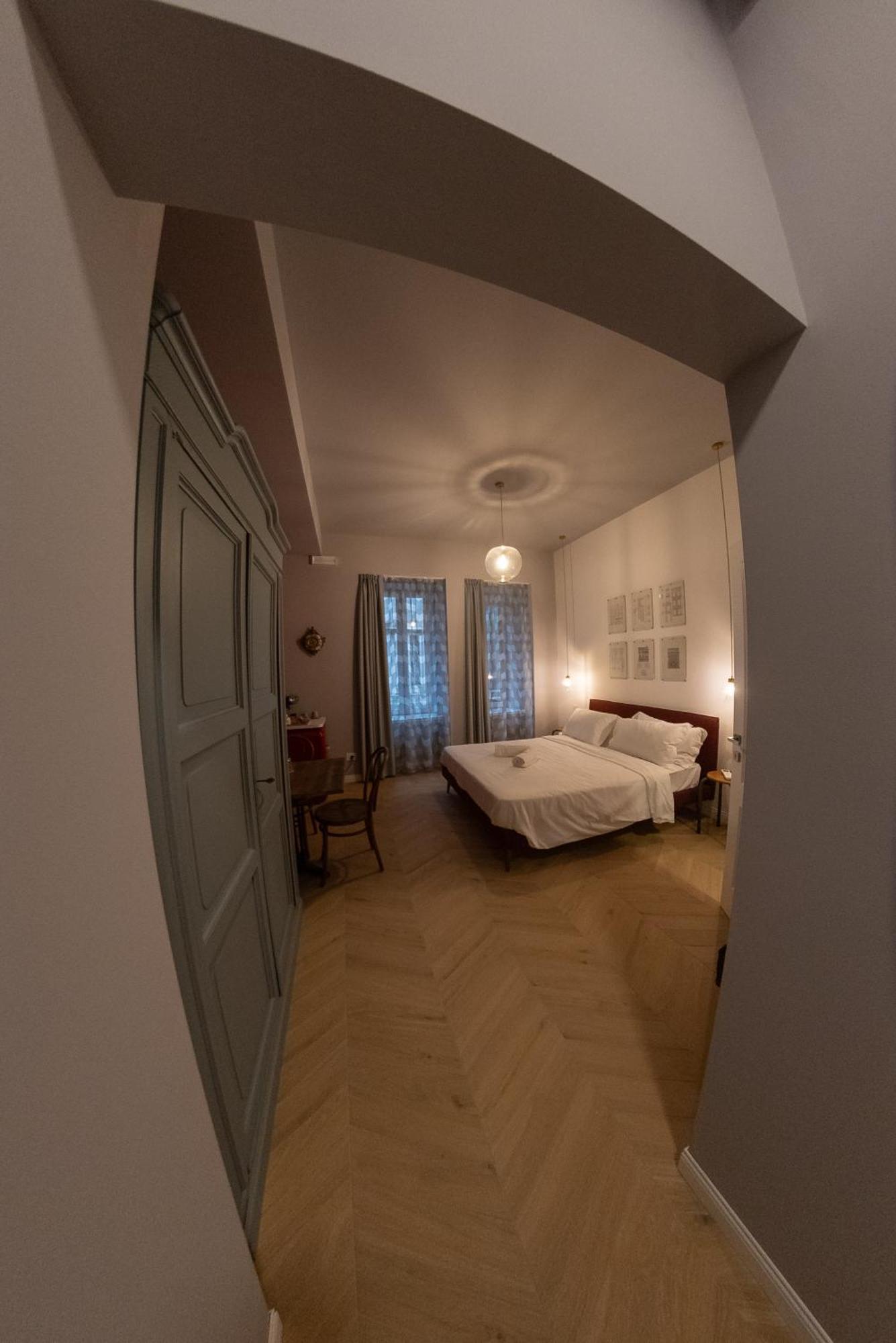 Sophia Boutique Suites Трієст Екстер'єр фото