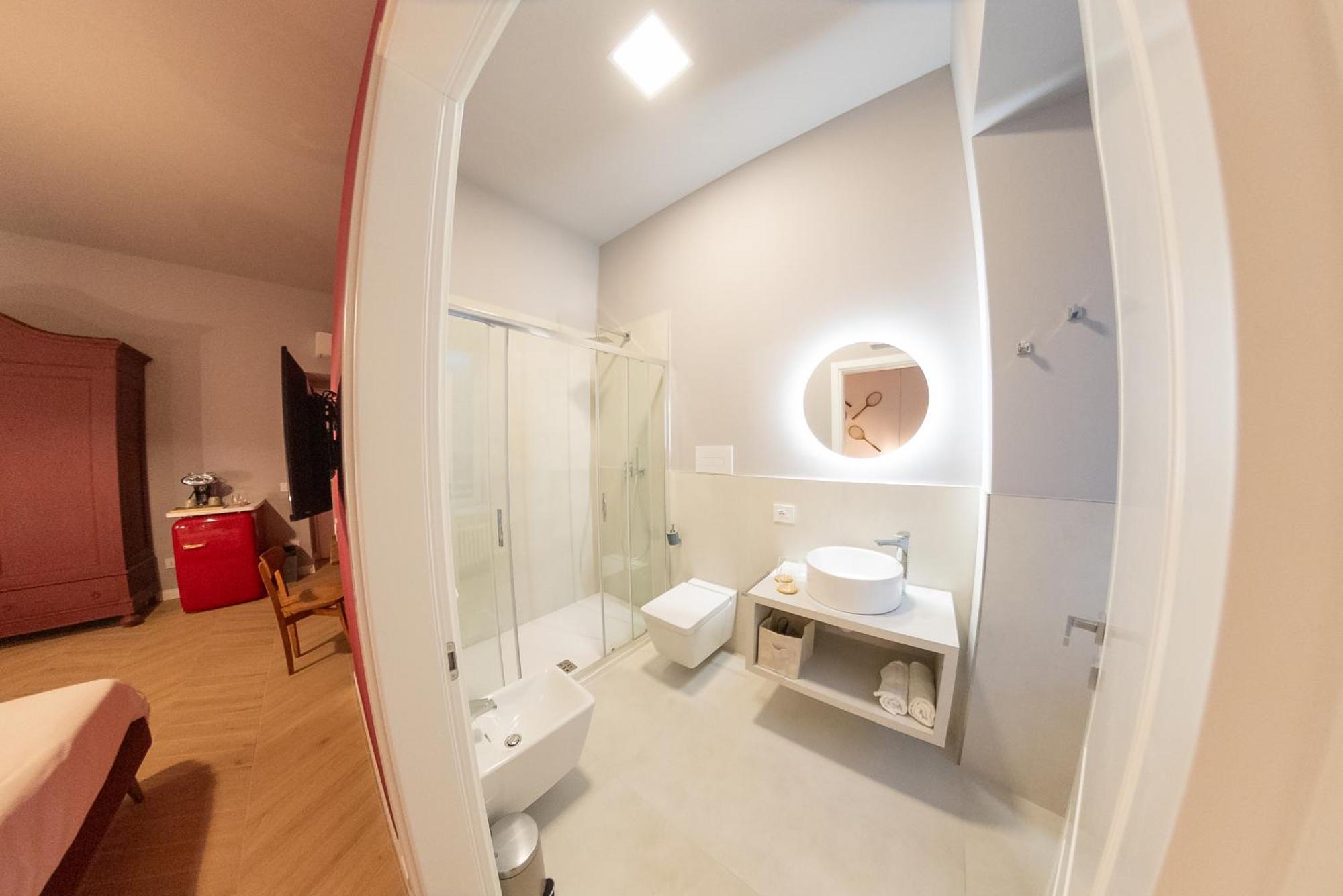 Sophia Boutique Suites Трієст Екстер'єр фото